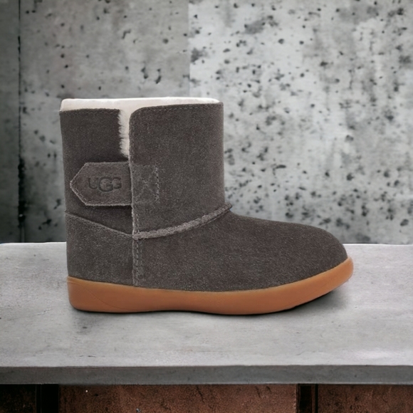 UGG Unisex Keelan Toddler Boots - Picture 1 of 3